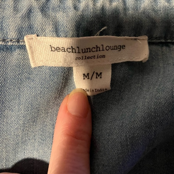 BEACH LUNCH LOUNGE Button Front Denim Shirt Dress Pockets Size Medium - Picture 10 of 11